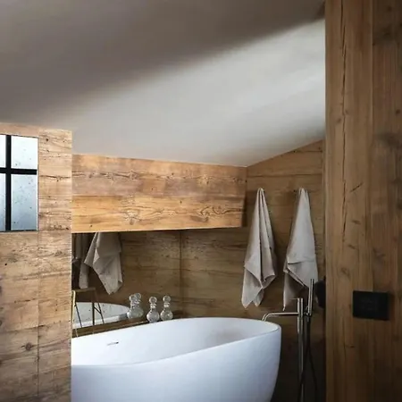 Chalet Gisela Апартаменты *